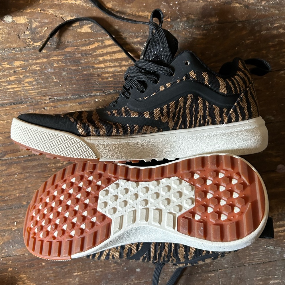 vans - Picture 4 of 5